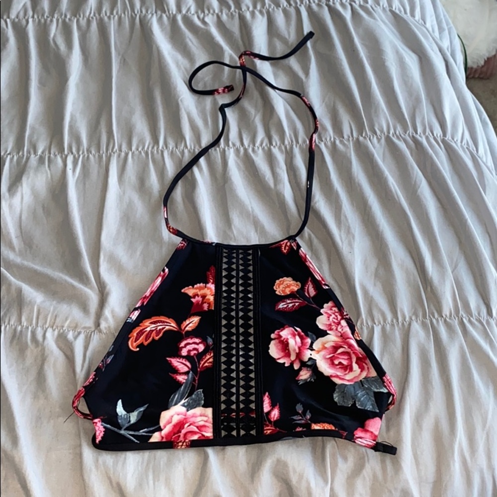 🛍FREE WITH ANY PURCHASE🛍 Forever 21 bikini top